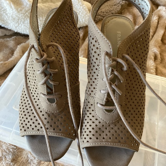 Frankie Sarto Sandal Bootie 7W - Picture 4 of 6